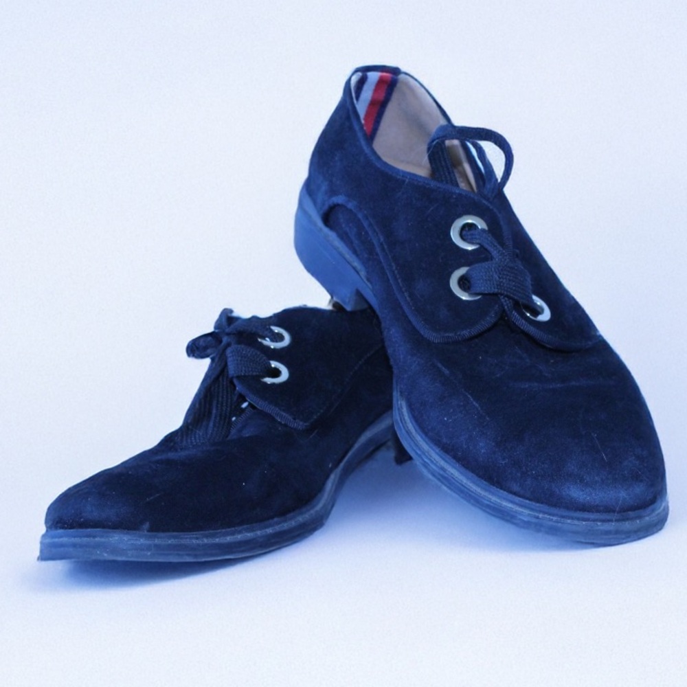 Women’s Black Suede Shoes